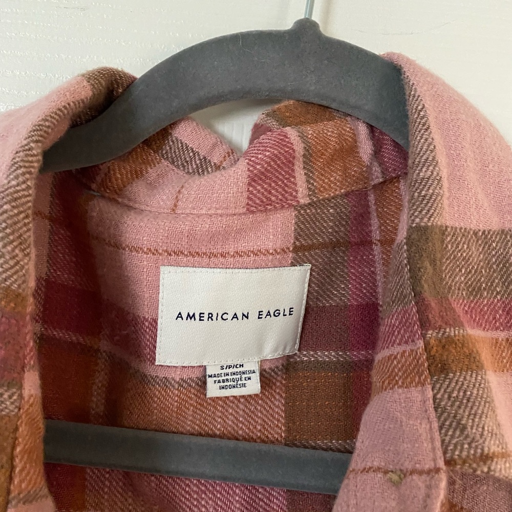 CLEAR OUT PRICE! American Eagle distressed flannel - Picture 4 of 8